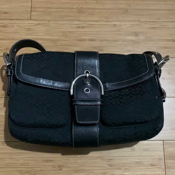 Black Coach handbag - Picture 1 of 7